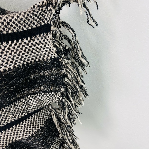 Lucky Brand Fringe Striped Fringe Grey Knit Wool Blend Poncho Sweater - Picture 5 of 9